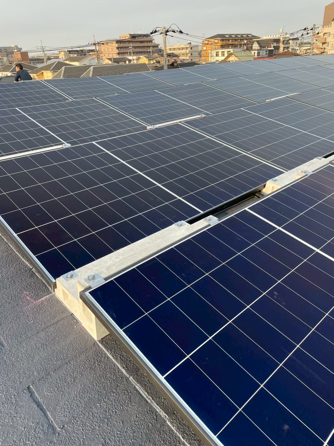 足立区の太陽光発電はSRN株式会社にお任せ！ | 東京の太陽光設置ならSRN株式会社