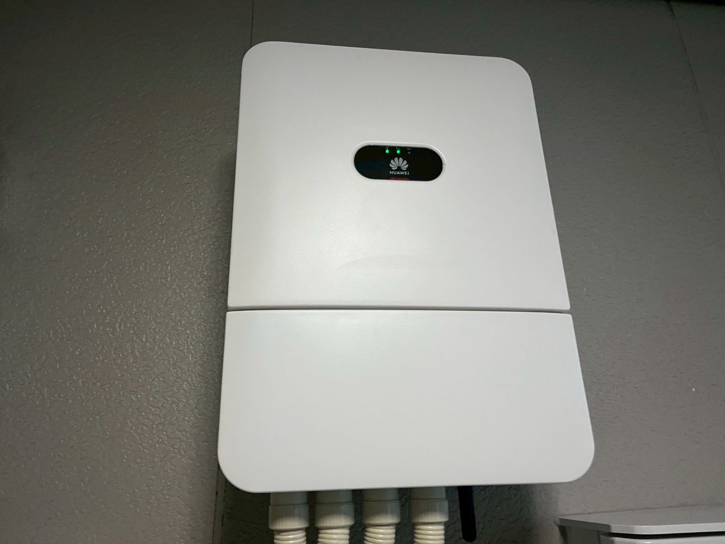 パワーコンディショナーで快適な電力ライフを実現！ | 東京の太陽光設置ならSRN株式会社